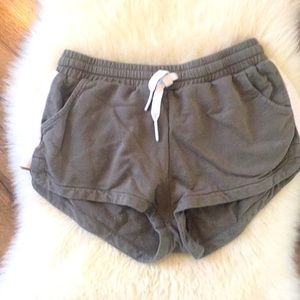 Acacia shorts